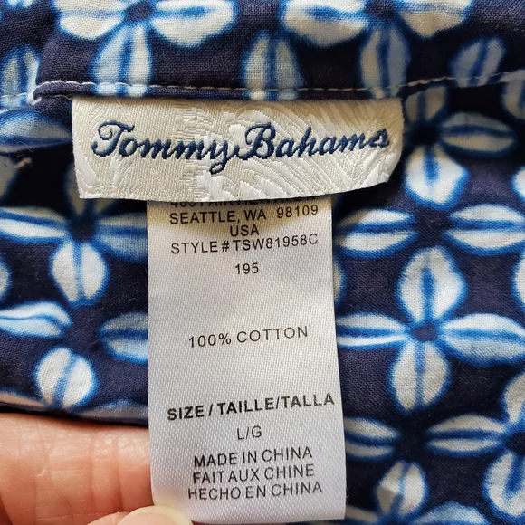 Tommy Bahama Indigo Cowrie Boyfriend Shirt.  Size Large - Picture 6 of 6